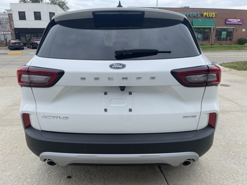 New 2026 Ford Escape Active image 5