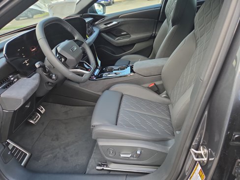 New 2025 Audi S6 e-tron Prestige image 4