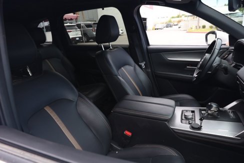 Used 2024 MAZDA CX-90 Plug-In Hybrid w/ Premium Plus image 21