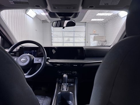 New 2026 Nissan Kicks SV w/ Cold Weather Package image 17
