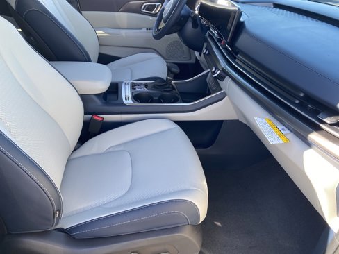 New 2026 Kia Carnival SX Prestige image 9