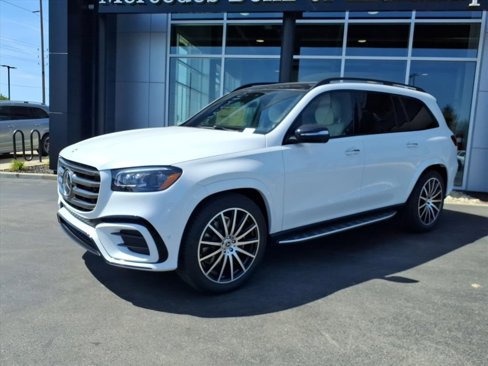 New 2026 Mercedes-Benz GLS 580 4MATIC image 2