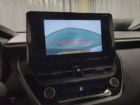 Used 2024 Toyota Corolla Cross SE image 16