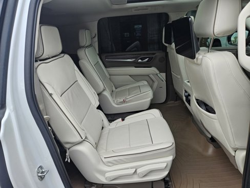 Certified 2023 GMC Yukon XL Denali w/ LPO, Floor Liner Package image 13