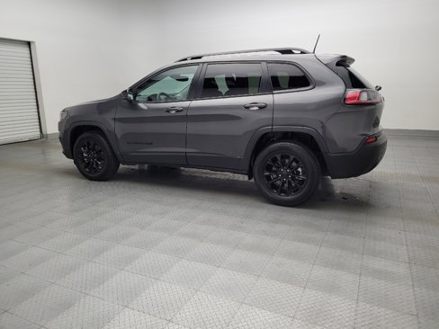 Used 2023 Jeep Cherokee Altitude Lux image 3