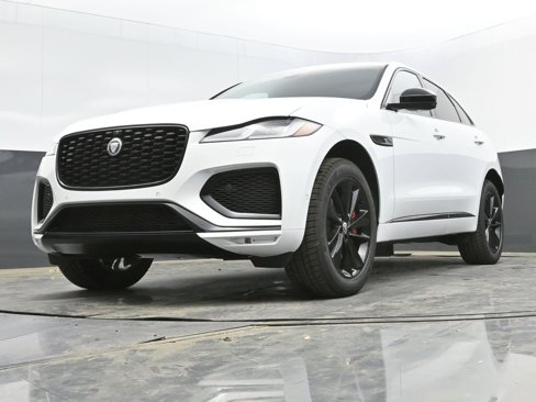 New 2026 Jaguar F-PACE R-Dynamic S image 32