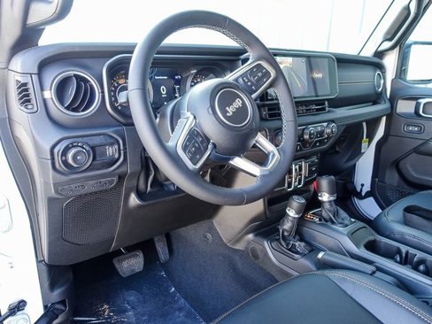 New 2025 Jeep Wrangler Sahara w/ Technology Group image 25