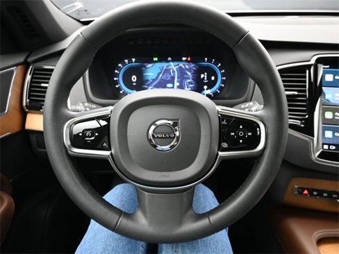Used 2024 Volvo XC90 B6 Plus w/ Protection Package Premier image 24