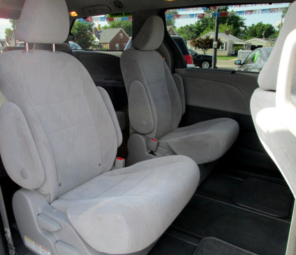 Used 2019 Toyota Sienna LE image 16