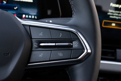 New 2026 Chevrolet Equinox LT w/ Convenience Package II image 19