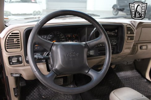 Used 1998 Chevrolet Tahoe 4WD 2-Door w/ Preferred Equipment Group 2 image 25
