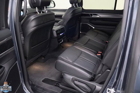 Used 2025 Jeep Wagoneer 4WD w/ Convenience Group I image 29