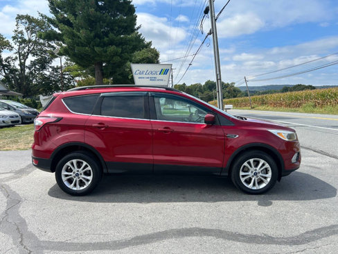 Used 2018 Ford Escape SE image 9
