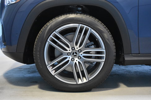 New 2026 Mercedes-Benz GLS 450 4MATIC image 23