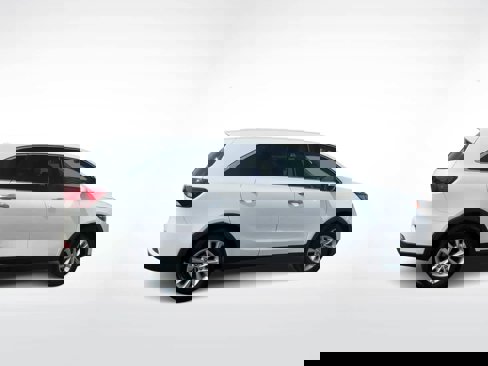 Used 2020 Kia Sorento LX image 9