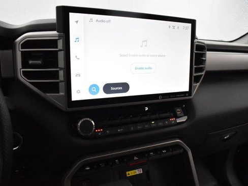 Used 2023 Toyota Tundra Limited image 17