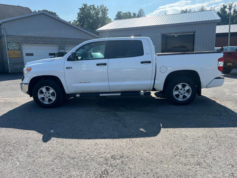 Used 2017 Toyota Tundra SR5 image 2