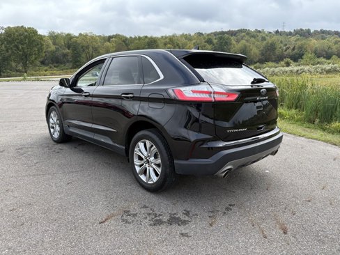 Used 2024 Ford Edge Titanium image 3
