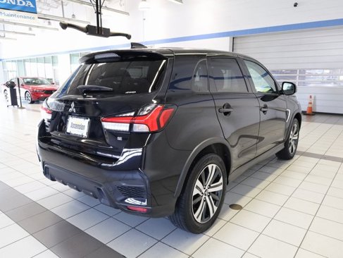 Used 2024 Mitsubishi Outlander Sport SE image 13
