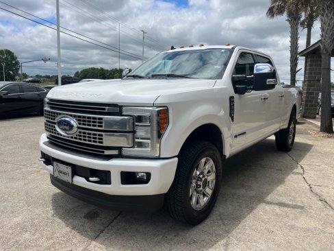 Used 2019 Ford F250 Platinum w/ Platinum Ultimate Package image 14