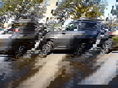 Certified 2025 Subaru Outback Premium image 2