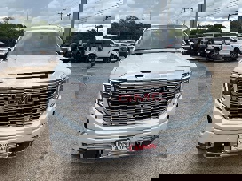 Used 2024 GMC Sierra 1500 Denali w/ Technology Package image 4