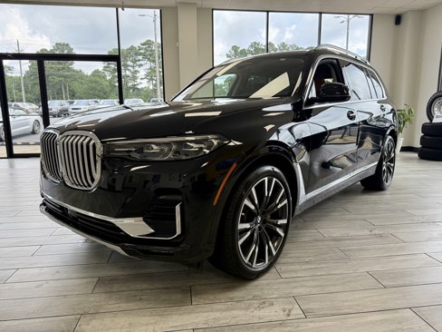 Used 2020 BMW X7 xDrive40i w/ Executive Package image 3