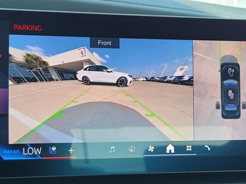 New 2026 BMW i7 eDrive50 w/ Premium Package image 20