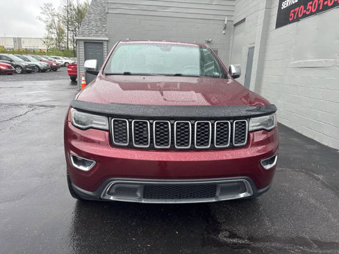 Used 2017 Jeep Grand Cherokee Limited w/ Luxury Group II image 2