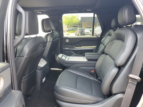 New 2025 Lincoln Navigator Reserve w/ Jet Appearance Package image 27
