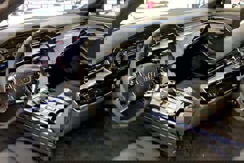 New 2025 Audi A8 L 3.0T image 7