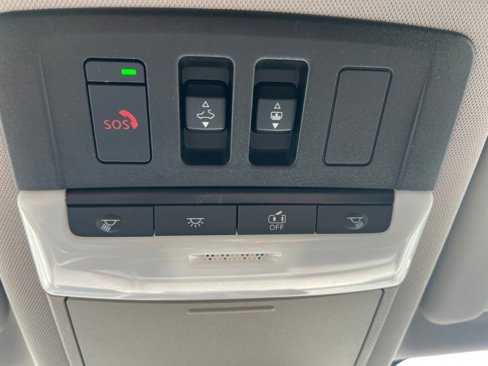 Used 2022 Nissan Rogue Platinum w/ Head-Up Display Package image 45
