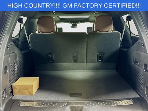 Used 2023 Chevrolet Suburban High Country image 29