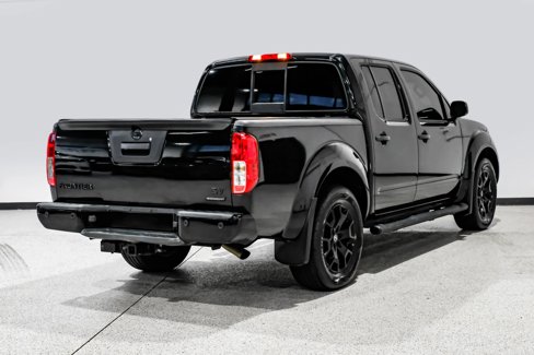 Used 2021 Nissan Frontier SV w/ Midnight Edition Floor Mats image 6