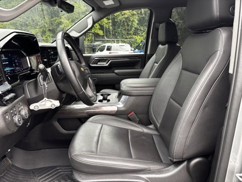 Certified 2024 Chevrolet Silverado 3500 LTZ w/ LTZ Premium Package image 6