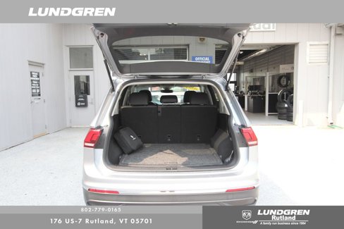 Used 2023 Volkswagen Tiguan SE image 29