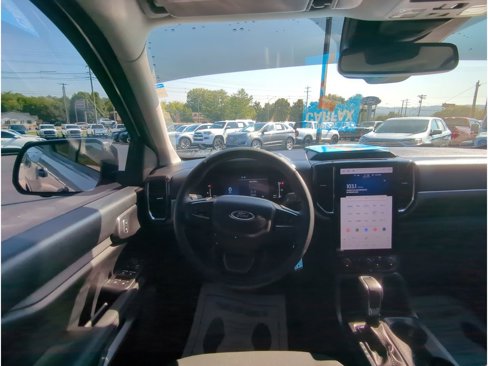 Used 2024 Ford Ranger XLT w/ Technology Package image 14