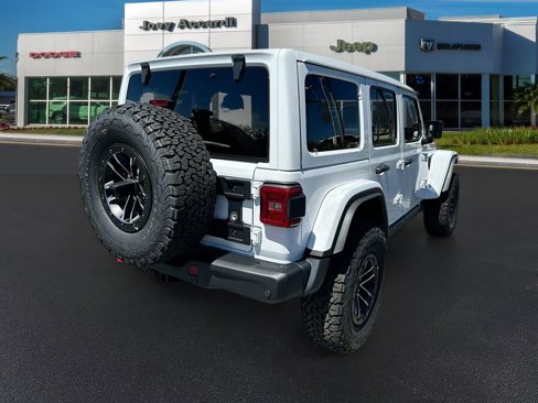 New 2025 Jeep Wrangler Unlimited Rubicon image 7