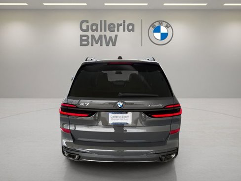 Used 2026 BMW X7 xDrive40i image 9