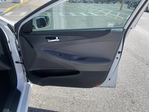 Used 2014 Hyundai Sonata GLS w/ Popular Equipment Group 2 image 12