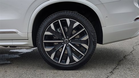 New 2025 Volvo XC90 T8 Plus w/ Protection Package Premier image 35