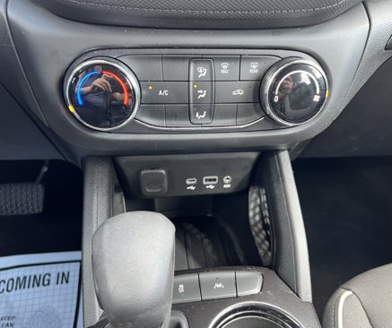 Used 2023 Chevrolet TrailBlazer LS image 13