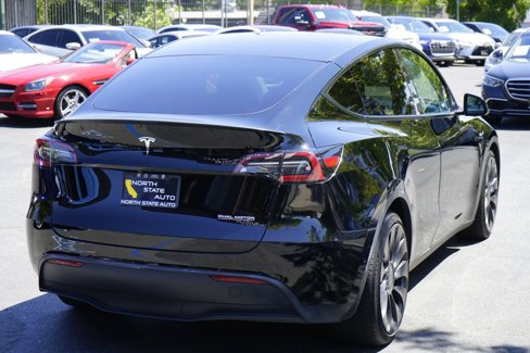 Used 2022 Tesla Model Y Performance image 8