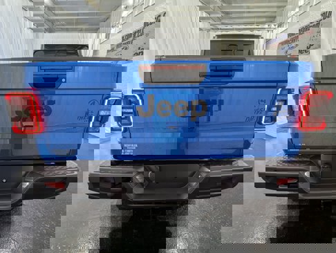 New 2025 Jeep Gladiator Sport image 7