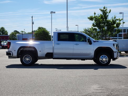 New 2025 GMC Sierra 3500 Denali w/ Denali Reserve Package image 8
