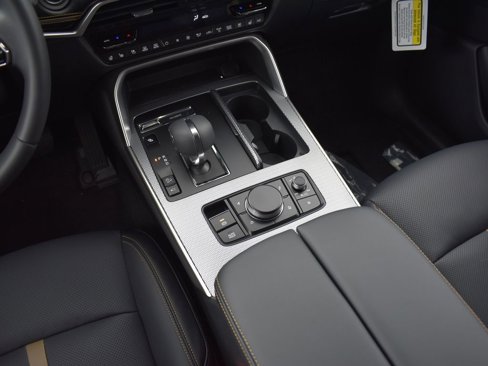 New 2025 MAZDA CX-90 Plug-In Hybrid w/ Premium Plus image 16