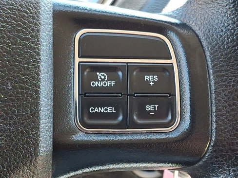 Used 2016 Dodge Grand Caravan SXT image 23