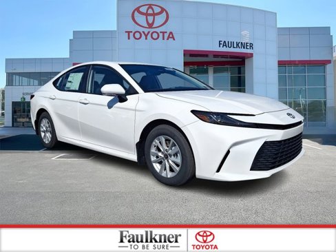 New 2026 Toyota Camry LE image 1