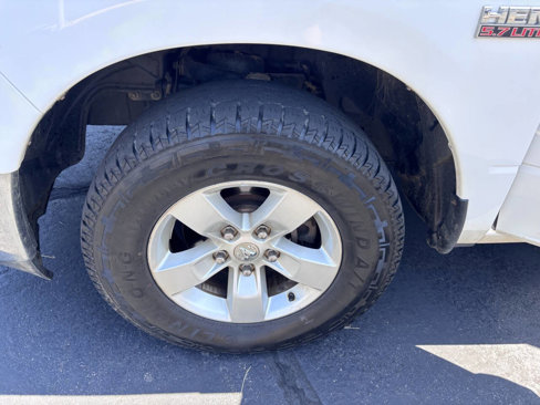 Used 2015 RAM 1500 Classic SLT image 12