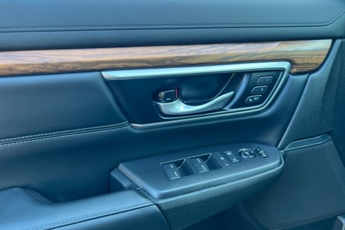 Used 2021 Honda CR-V Touring image 11
